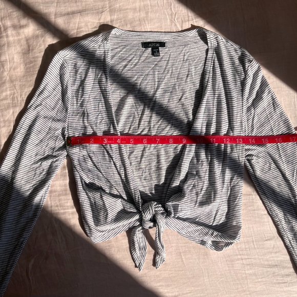 apt 9 cardigan S - Picture 2 of 10
